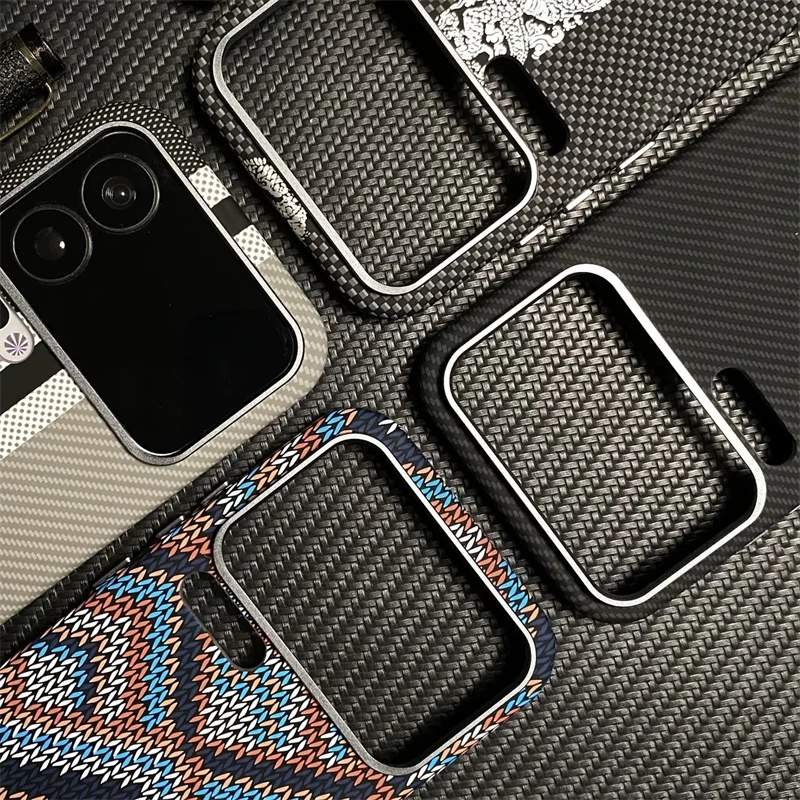 Etui na telefon Xiaomi 17 Pro Max 15pro 15 Ultra z teksturą włókna węglowego, MagSafe, bezprzewodowe ładowanie, stop aluminium, matowe, odporne na wstrząsy. — zdjęcie produktu 6