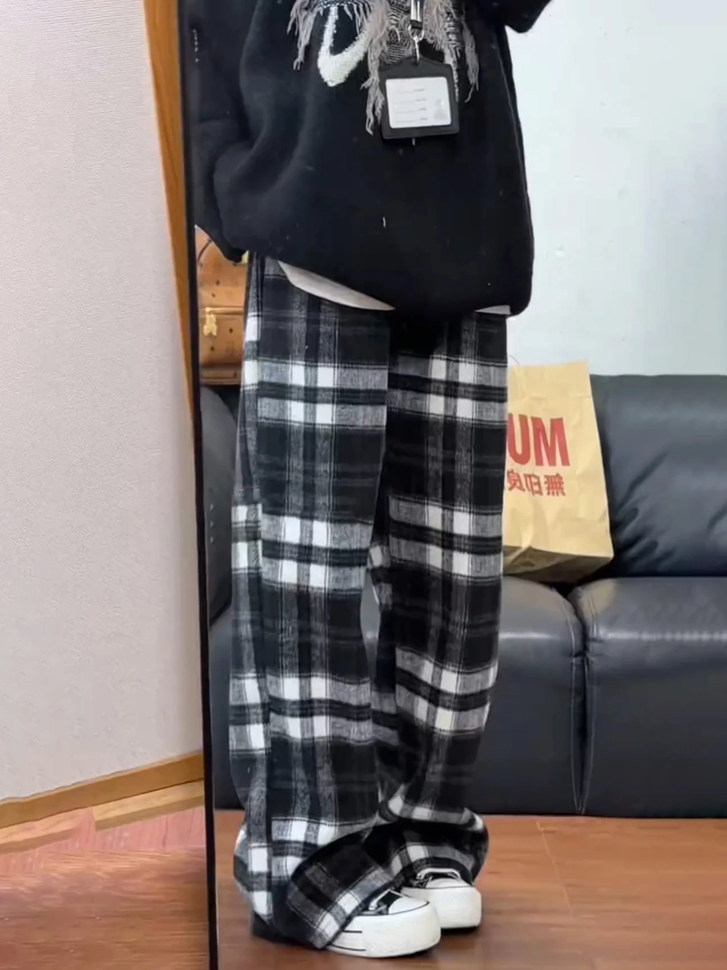 

Men's Plaid Woolen Pants Autumn Winter Thiened Fce Lined Loose Casual Trousers Wide Leg Pants Comfortable Straight Cut