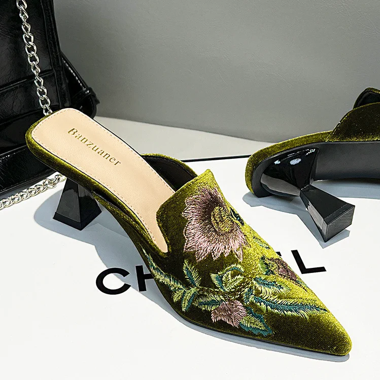 Fashion Flower Embroidery Velour Shoes Woman Strange Heel Slippers Femme Slip on Pointed Toe High Heels Mules Sandalias De Mujer