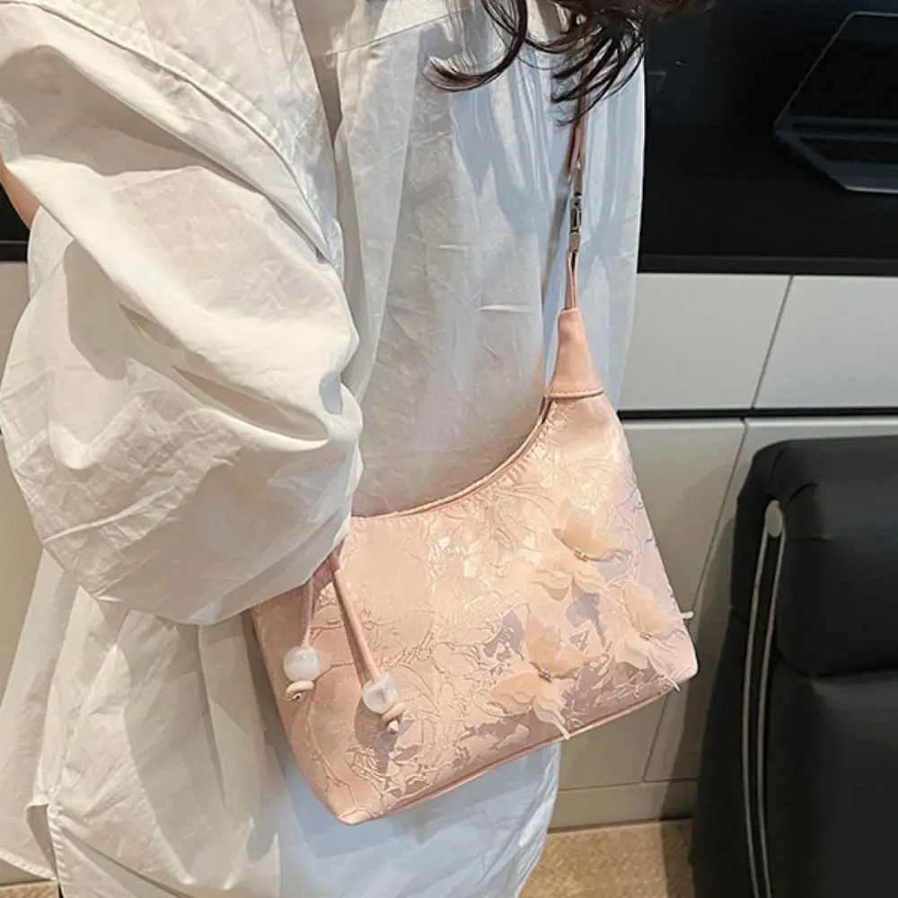 

Flower Pattern Chinese Style Crossbody Bag Elegant Single Shoulder Embroidery Shoulder Bag with Handle Cheongsam Accessories