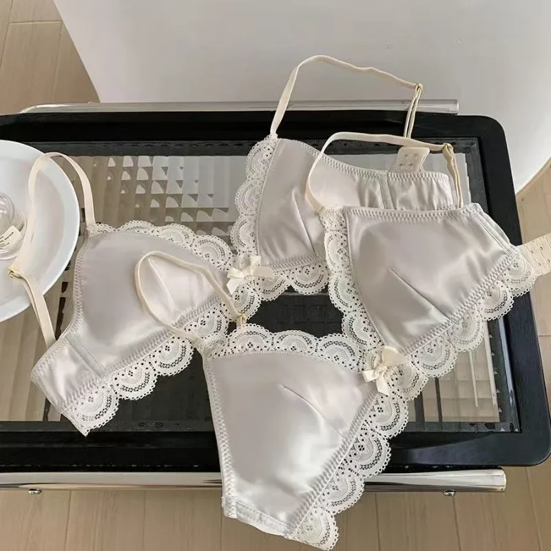 Sp & cidade estilo coreano triângulo copo arco sutiã de renda para mulheres pequeno peito cetim roupa interior doce menina respirável confortável sutiã macio