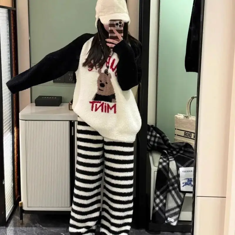 

2 шт., плюшевые пижамы из кораллового флиса, черные полоски, медведь, женская зимняя новая утолщенная теплая ночная рубашка, милый комплект домашней одежды для девочек