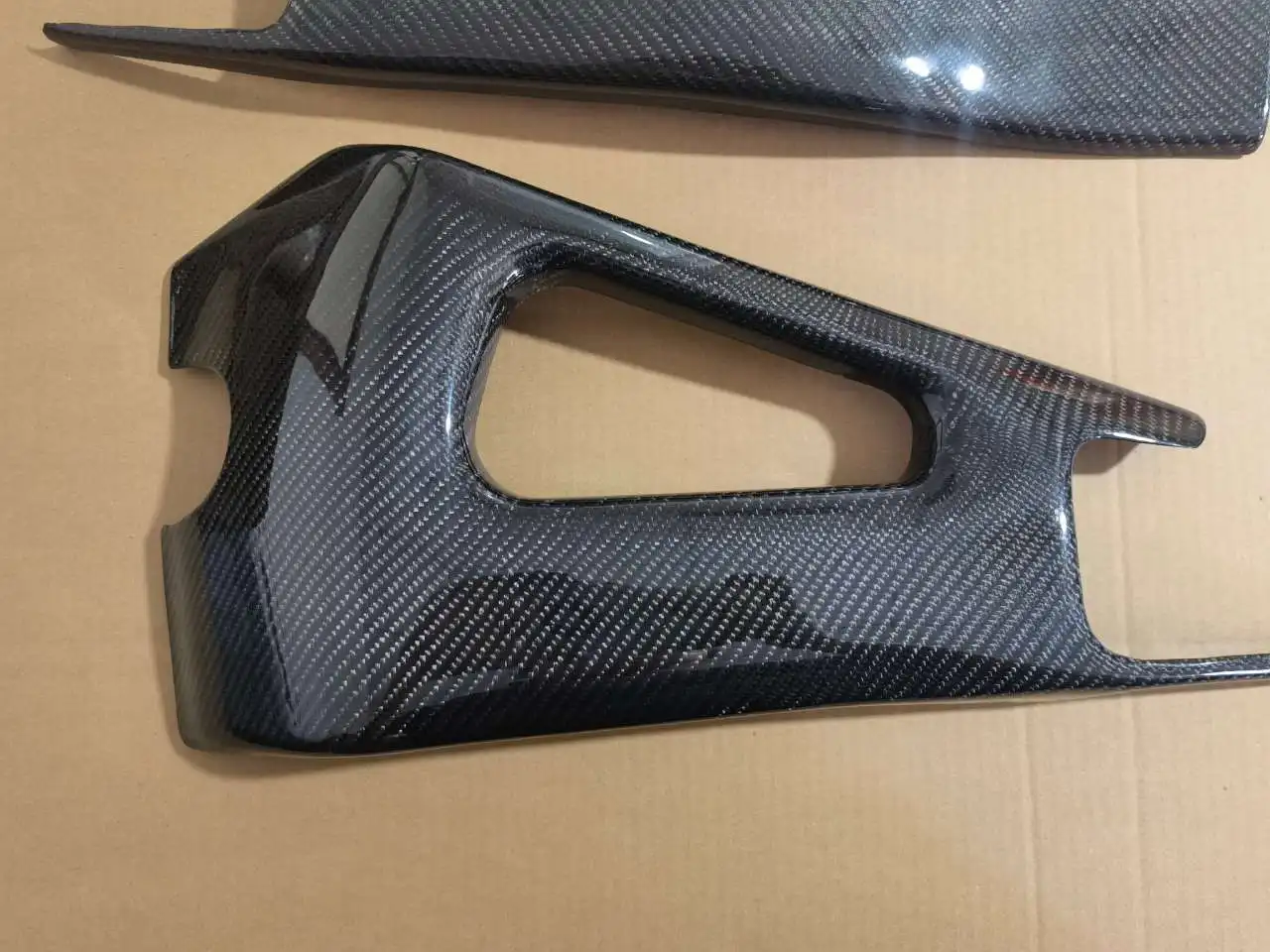 Carbon Fiber Swingarm Cover Guard For Yamaha R1 2007 2008