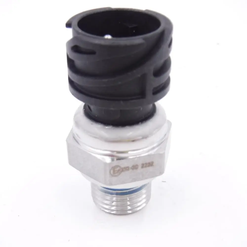 Fuel/Oil Pressure Sensor, Compatible with EC, 2013-2015 Mack GU813, 2014-2015 MRU613 Replacement Part