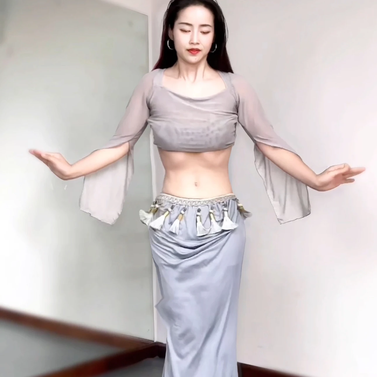 

New Belly Dance Set Mesh Long Sleeve Top+Sexy Long Skirt+Tassel Belt 3pcs Oriental Dancing Professional Practice Clothes