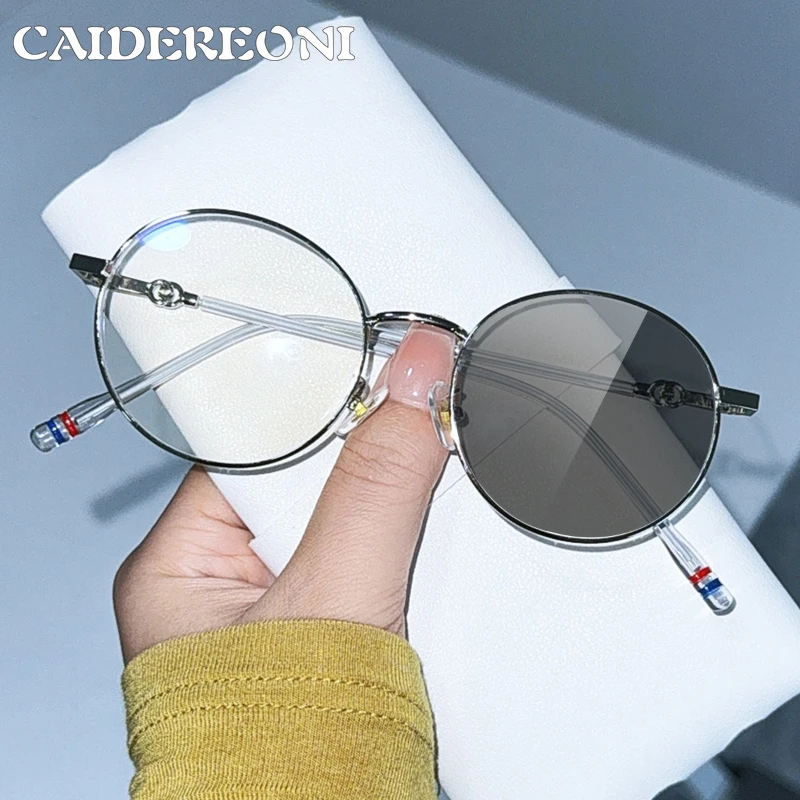 

Модные маленькие очки CAIDERONI в круглой оправе, фотохромные очки для чтения с защитой от синего света, очки для чтения при близорукости, индивидуальные очки по рецепту P1014