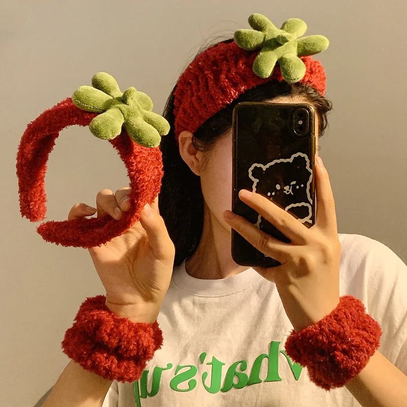 Fashion Fleece Cute Strawberry leaves Hairbands Wrist Strap Girls Lovely Headbands Cosplay Ornament Hair Accessories