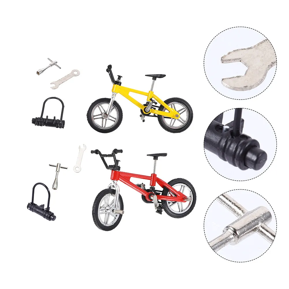 2Sets Finger Bike Mini Realistic Fingertip Movement Desk Game Aluminum Alloy Lightweight Stress Relief Desktop Competition