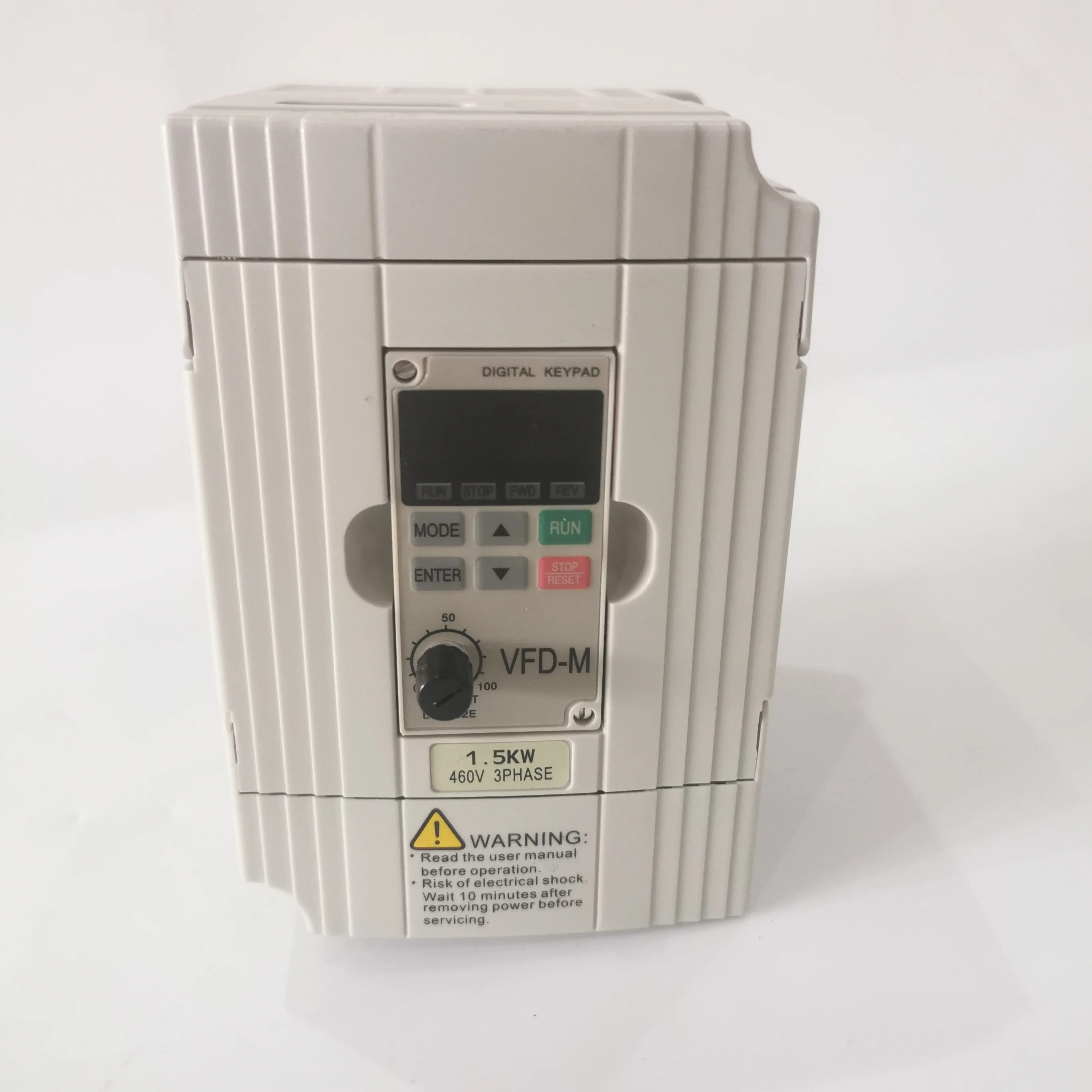 

VFD015M43B AC Motor Drive 3HP 380-480V 3-Phase 4.0A 3.1kVA 0.1-400Hz Frequency Inverter Variable Speed Drive