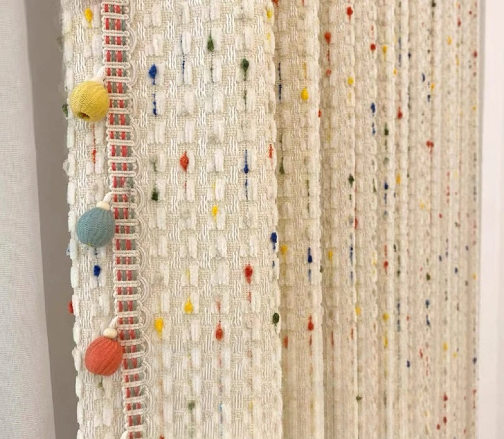 

Simple Thickened Heat Insulation Sunscreen Full Blackout Dopamine Chenier Fresh Premium Cream Sweetheart Curtains