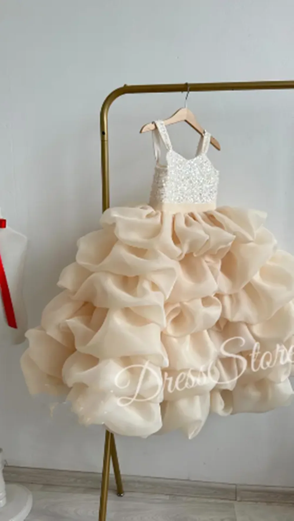 ชุดเดรสเด็กผู้หญิงสีชมพูแบบสั่งทำพิเศษสำหรับงานแต่งงาน ผ้าทูลล์แต่งเลื่อมระยิบระยับ ชุดราตรีงานวันเกิด งานรับศีลมหาสนิท งานเลี้ยง