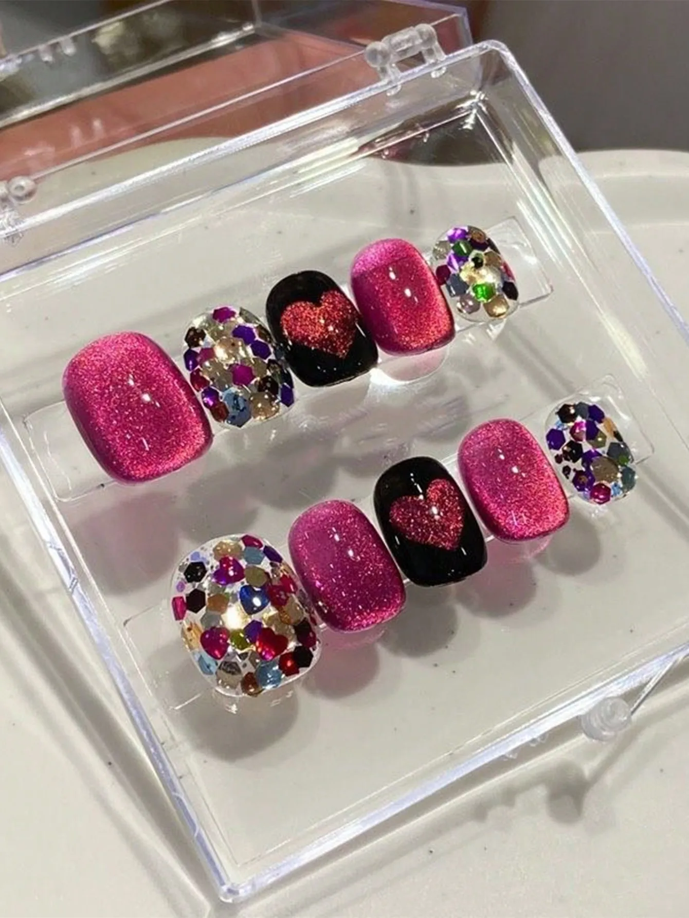 10pcs high-end Dragon fruit crystal cat eyes appear white handmade fake nails, Flash Hot Girl love nail nail patch short