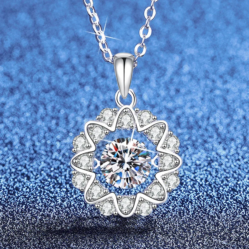 

Platinum PT95018k GoldChristmas Hot Selling Moissanite Necklace with Snowflakes and A Pulsating Heart,1Carat Moissanite Necklace