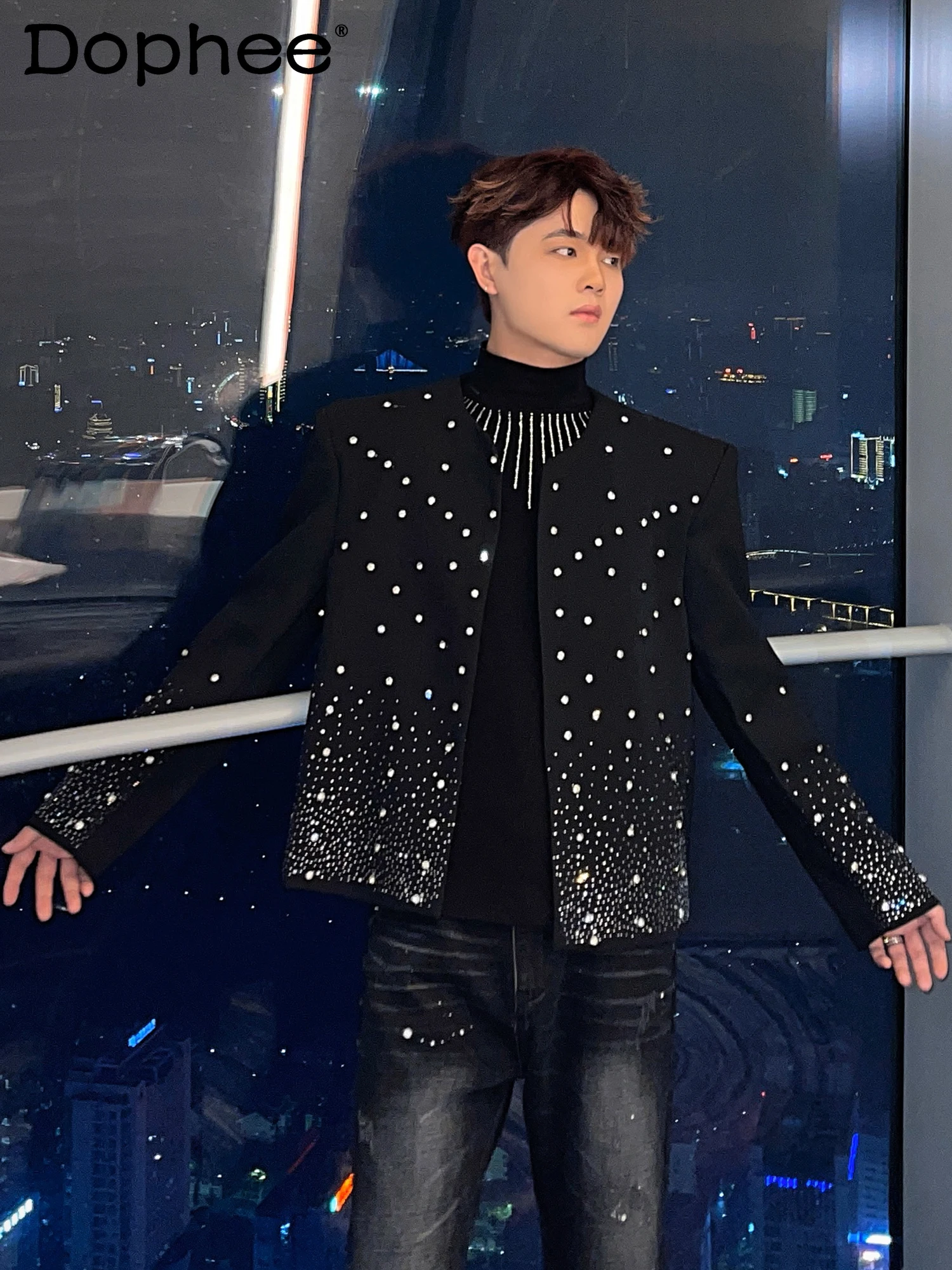 

Korean Fashion Trendy Men's Black Short Blazer Men's Advanced Sense Gypsy Heavy Industry Hot Diamond Design Sense Handsome Suit