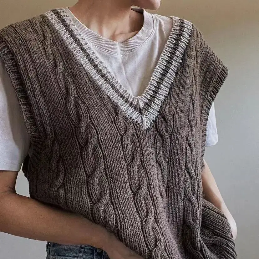 Spring and autumn pullover V-neck college style Fried Dough Twists vest loose, lazy and comfortable mohair hand knitting