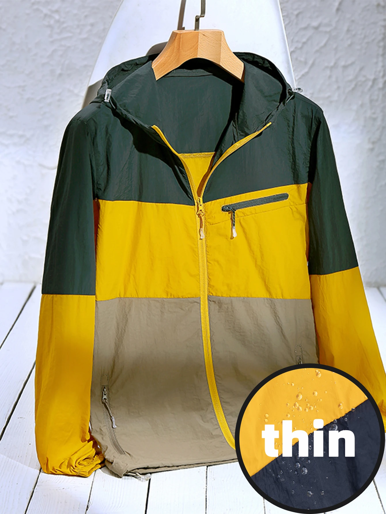 

Men's Summer Ultra-light Windbreaker Quick-Dry Lightweight Jacket Long Sleeve Zipper Pockets Design Thin Windbreaker with Hiking