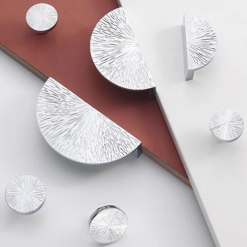 

Хромированная антикварная ручка, латунная прямая линия с узором молотка, серебряная ручка, светлая роскошная ручка для двери шкафа с ящиком, ручка для шкафа