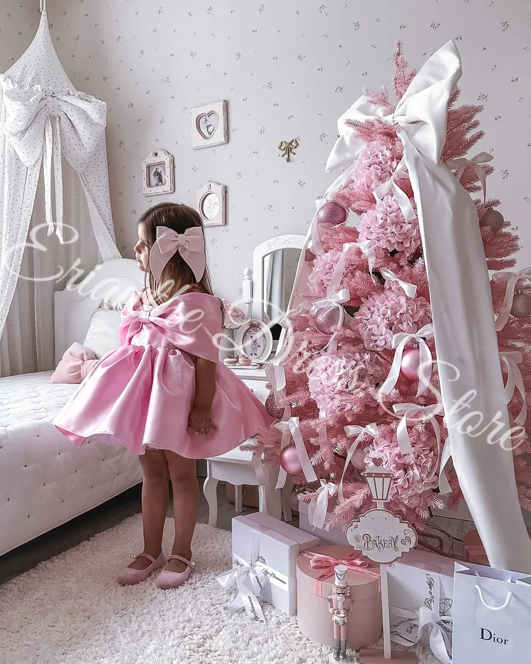 Lovely Customized Pink Satin Flower Girl Dress for Wedding Off Shoulder Princess Kids Birthday Party First Communion Ball Gowns