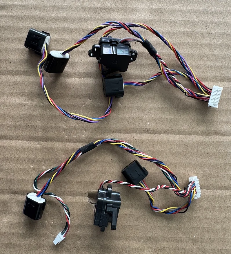 Original Cliff Sensor for Roborock Saros 10R Robot Vacuum Cleaner Parts Left and Right Cliff Replacement Accessories