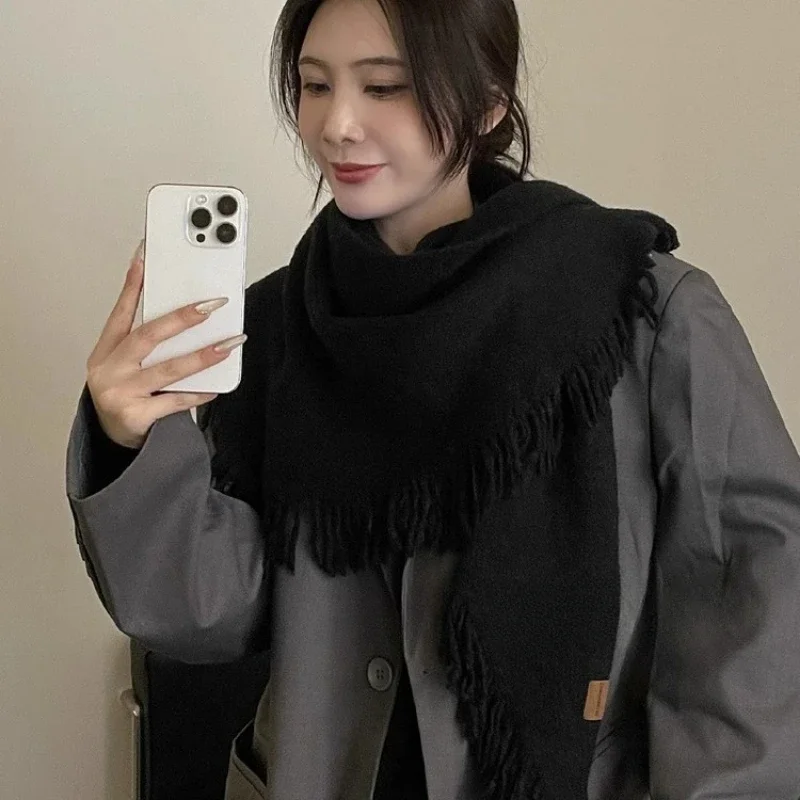 New Fashionable Versatile Wool Blend Shawl Autumn Winter High Quality Knit Soft Warm Scarf Female Thermal Triangle Scarf Ladies