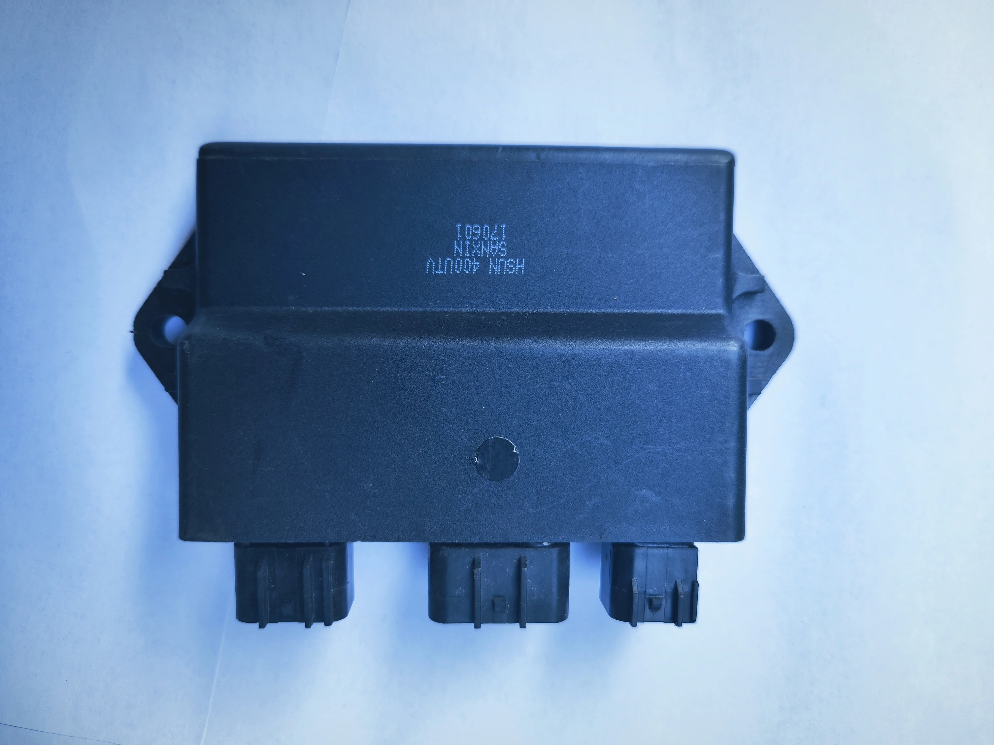 

CDI module box unit (igniter) with 3 connectors,suitable for Hisun400cc UTV 33200-112-0000
