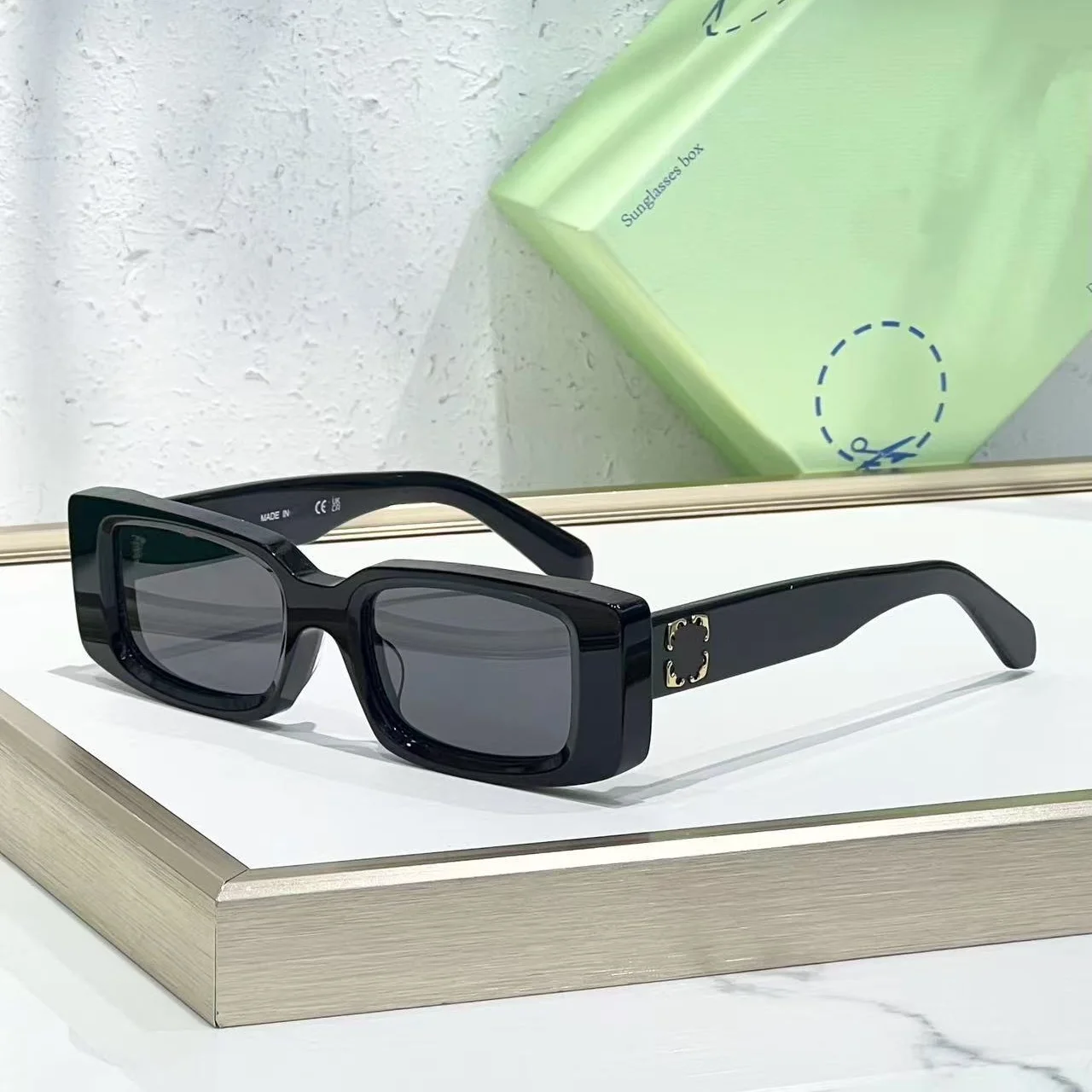 OERI127 Sunglasses Men Women,Vintage Bold Rectangle Shades,UV400 Protection,Sturdy Frame,Ideal For Daily Wear & Outings
