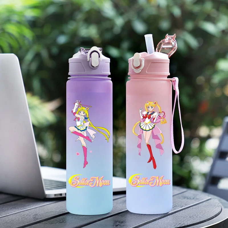 Sailor Moon Gradient Color Cartoon Plastic Straw Cup 750ml Duża pojemność Przenośny kubek do picia dla dzieci na zewnątrz Prezenty