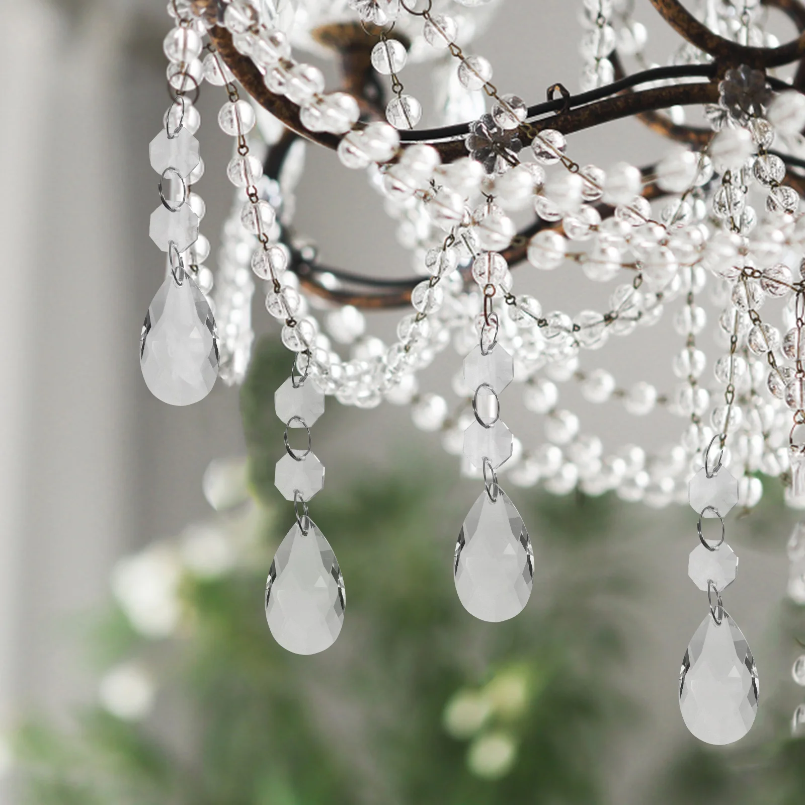 

16Pcs Crystal Pendant Hanging Lamp Ornament Clear Glass Beads Home Light Decoration for Wedding Chandelier Ceiling Decor