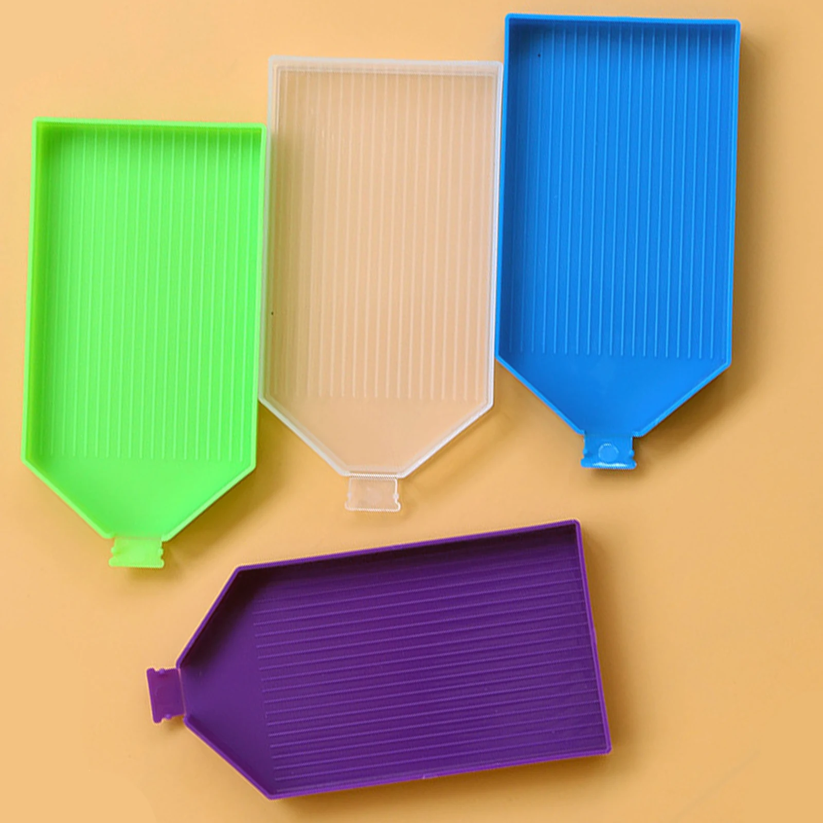 

Поднос для алмазной живописи, пластиковый лоток для сортировки бисера, инструменты для алмазного художественного набора, лоток для контейнеров для хранения страз и аксессуаров