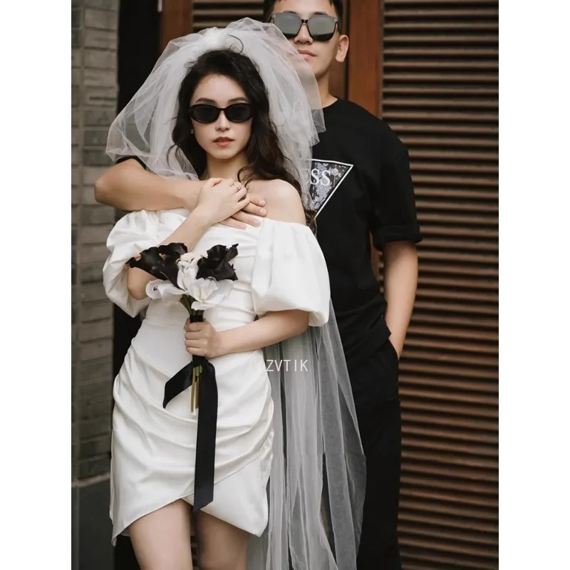 Simple Short Wedding Dresses Women White A-line Mini Bridal Gown Elegant Off the Shoulder Short Sleeves Formal Occasion Dress