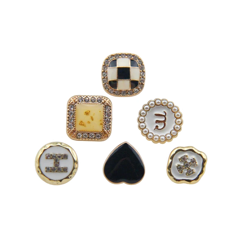 

2 шт./упак. металлические пуговицы в форме шахматной доски 1,1-1,2 см, универсальные декоративные пуговицы для повседневных вязаных свитеров и пальто