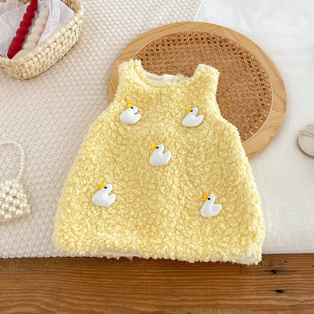 Baby Vest Dress Girls Baby Clothes Autumn and Winter Clothes Fashion Cute Cartoon Base Shirt Thickened Velvet