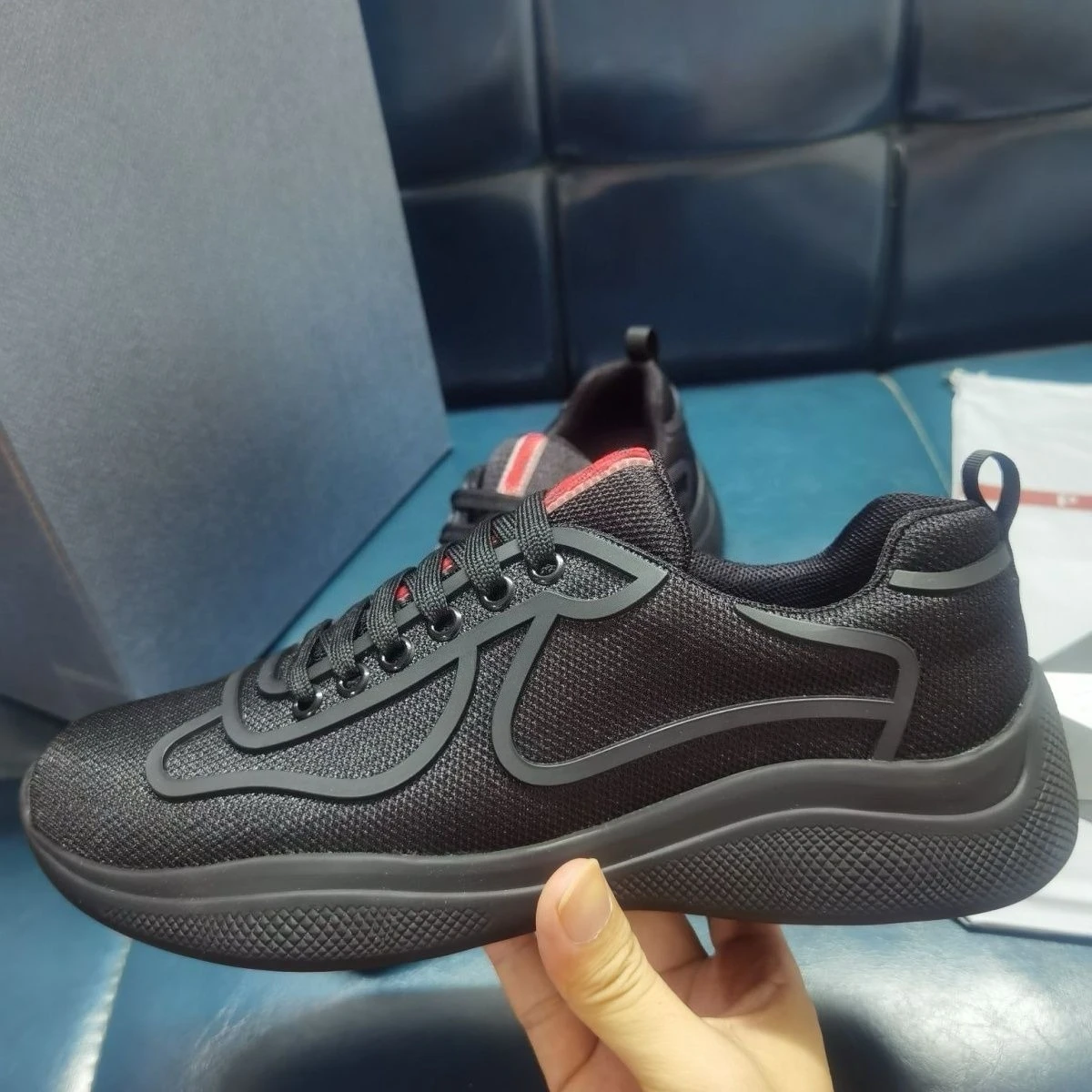 أحذية رياضية P الراقية الجديدة، أحذية شبكية مسامية، أحذية كاجوال مريحة، أحذية لوحية، أحذية جلدية، أحذية جري عصرية