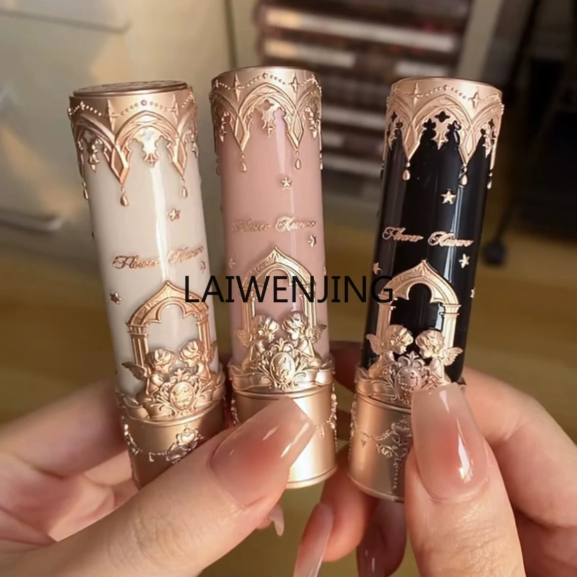 

SGF lip mud stick velvet matte matte lipstick hidden lip pattern is not easy to stick to the cup and show white