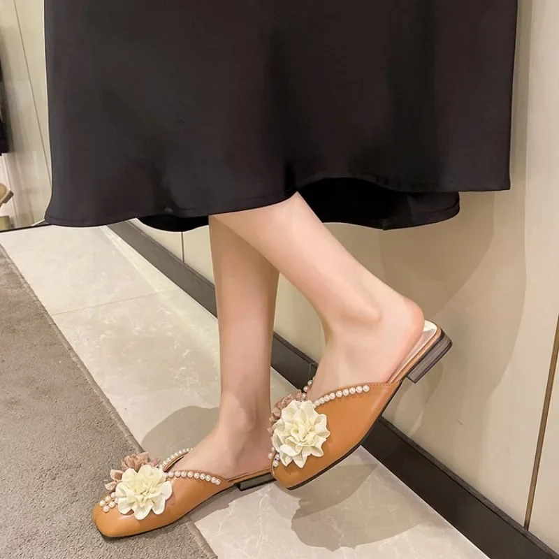 2024 New Women's Shoes Square Head Flat Bottom Soft Beach Slippers Sweet Pearl Fish Mouth Fashion Women image 6