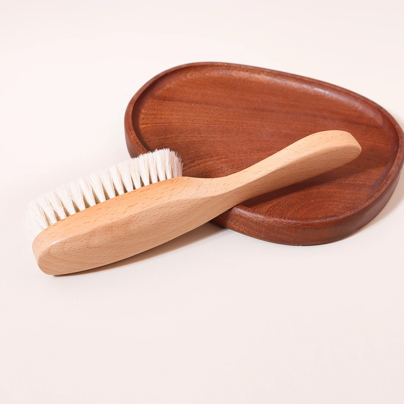 1pc of handle wooden wool or handle wooden bristle hair brush, with a hard bristle hair brush for hairstyle and beard styling