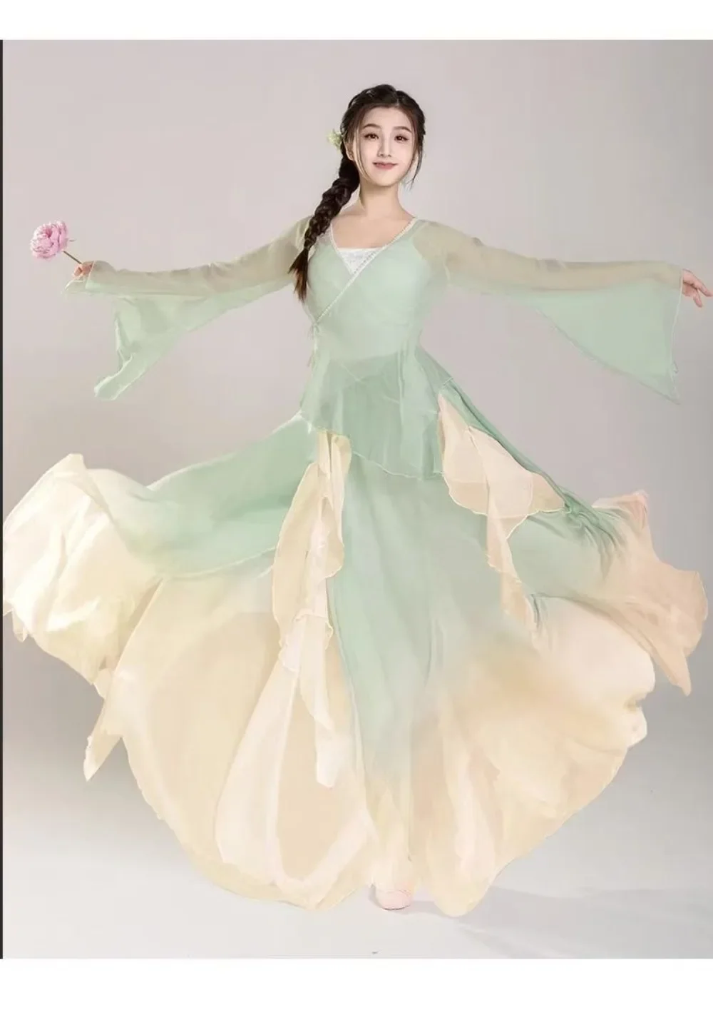 中国の韓服女性のための古典的なダンス衣装シフォンダンススカート刺繍トップ中国風の服