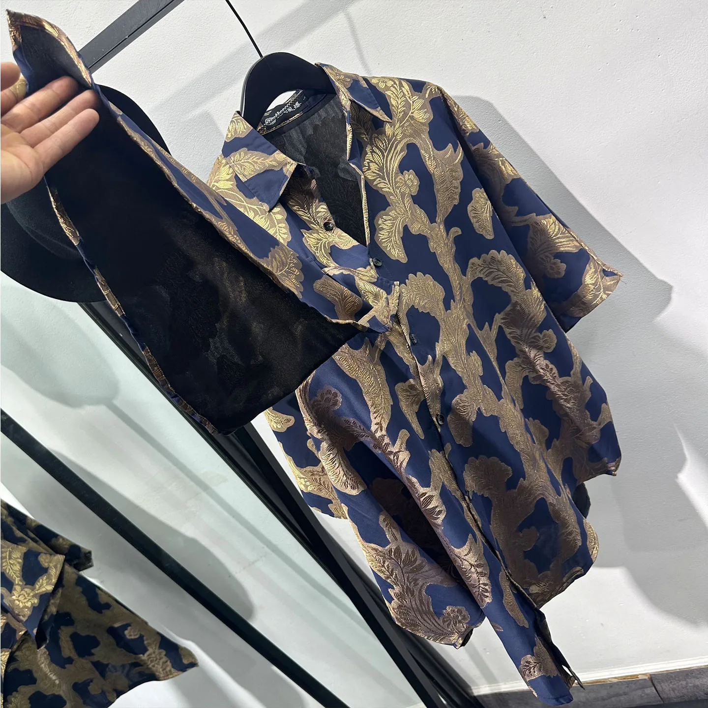 Fashionable Irregular Half Sleeve Shirt Loose Lapels Black Printed Personality Fashion Leisure Vacation