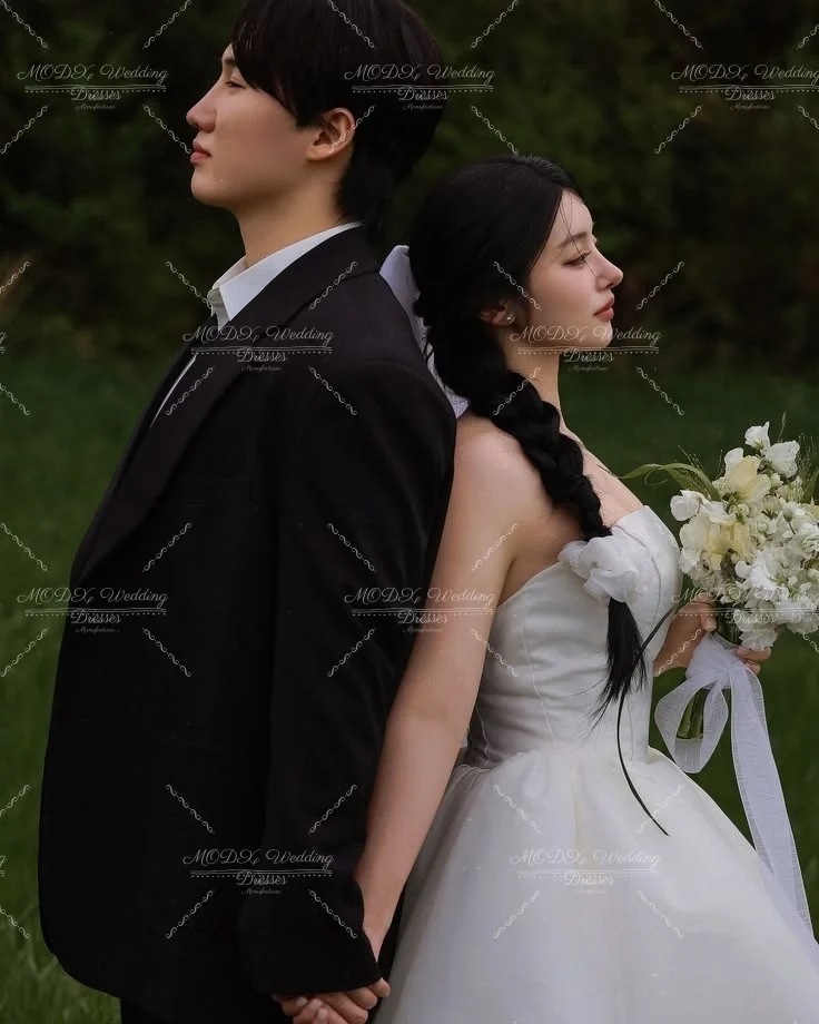 MODX Elegant Ivory Short Wedding Dress A Line Strapless Tulle Mini Bridal Gown With Flower Detail For Bride Korean Style