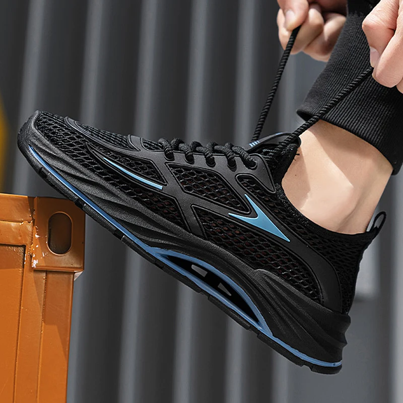 

2026 Summer New Men's Plus Size Sneakers, Large Mesh Breathable Quick-Dry Wading Shoes, Lightweight Outdoor Water Shoes