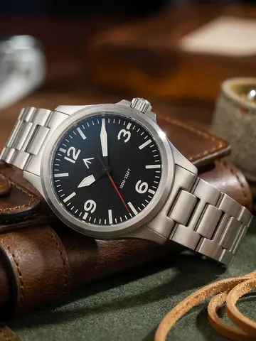 Militado ML18 Mens Field Watch Black Red Seconds 36Mm VH31 Sweep Quartz Watches Sapphire Mirror 100M Waterproof BGW9 Luminous