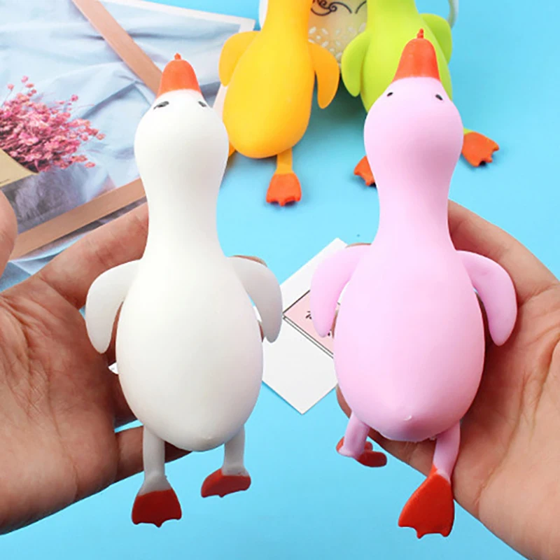 1PC Creative Random Color Duck Shape Toy Bounce And Decompression Big White Goose Cartoon Shape Pressure Relief Toys