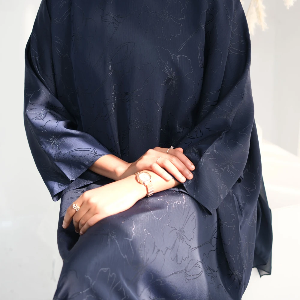 

Middle East Dubai Turkey Satin Abayas for Women Hijab Dresses Ramadan Robe Femme Islam Jalabiya Eid Caftan Marocain Femme Kebaya