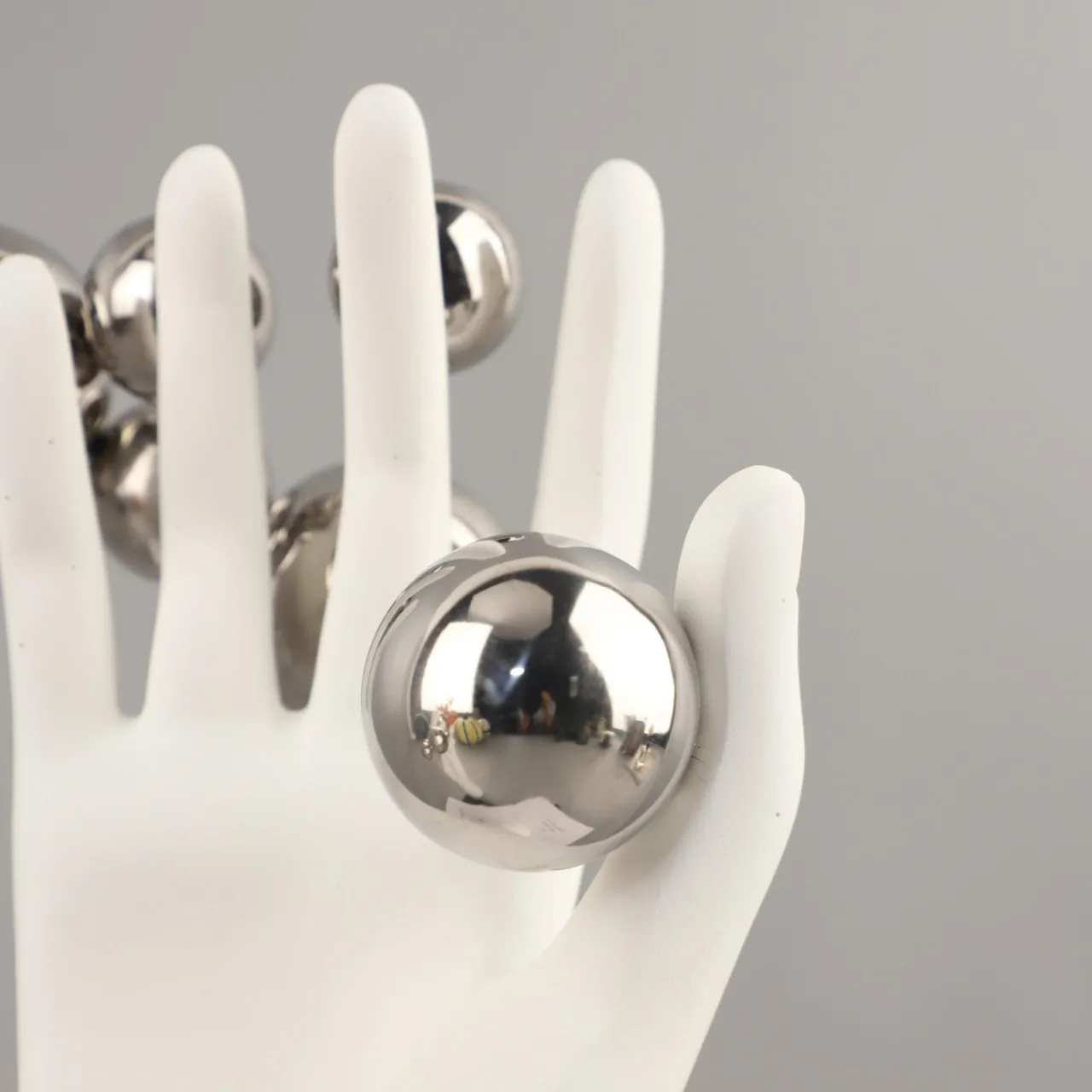 Silver Ball White Palm Resin Sculpture, Home Decoration, Metal Bubble Ball, Office, Flower Arrangement, Modern Abstract Art