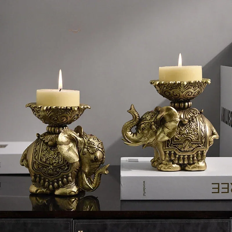 

2pcs/set European Elephant Candlestick Resin Pendant Vintage Candle Holder Animal Fegn Shui Decor Accessories ObjectsNORTHEUINS