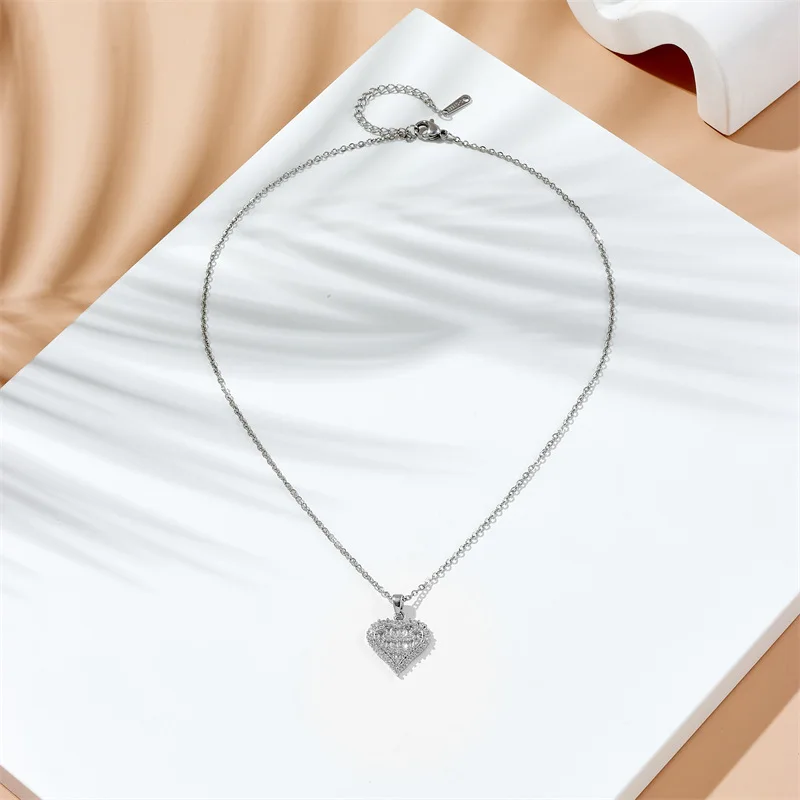 Simple Romantic Zircon Love Heart Pendant Necklaces Stainless Steel Chain Jewelry Accessories Gifts for Women Lover