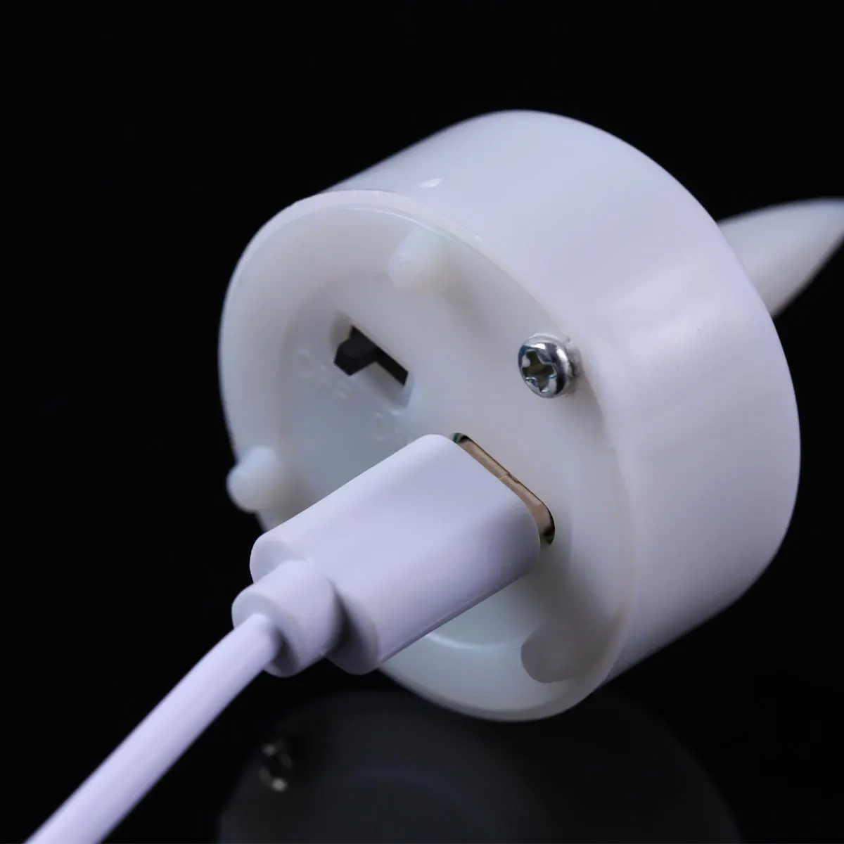 Pack 3 or 6 Pieces Flameless Decorative Candles With USB Charging,Electronic Rechargeable Small Candles With Charging Line