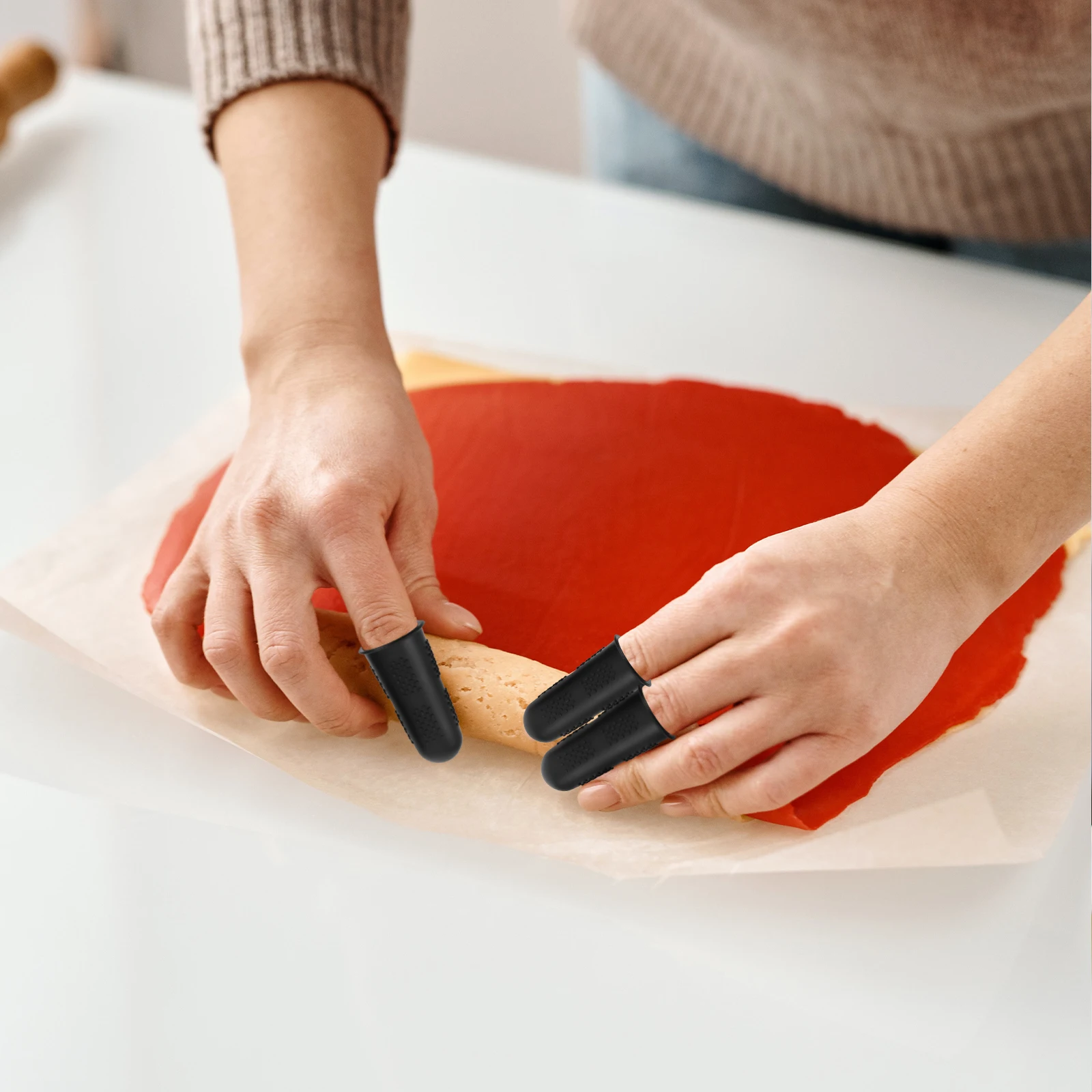 

12Pcs Silicone Finger Cover Heat Insulated Non-Slip Finger Tips Guards for Sewing Sorting Paper Craft Reusable Protective Caps