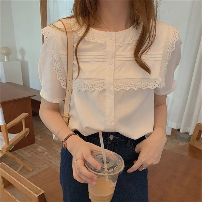 Women\'s Trendy White Lace Patchwork Button Up Shirt Casual O Neck Short Sleeve Blouse Chic Loose Tops Female 2024 Summer Blusas