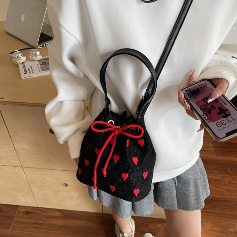 

Unique Simple Vintage Clutch Mini Bag For Women With Fashionable Letter Logo And Elegant Paris Fashion